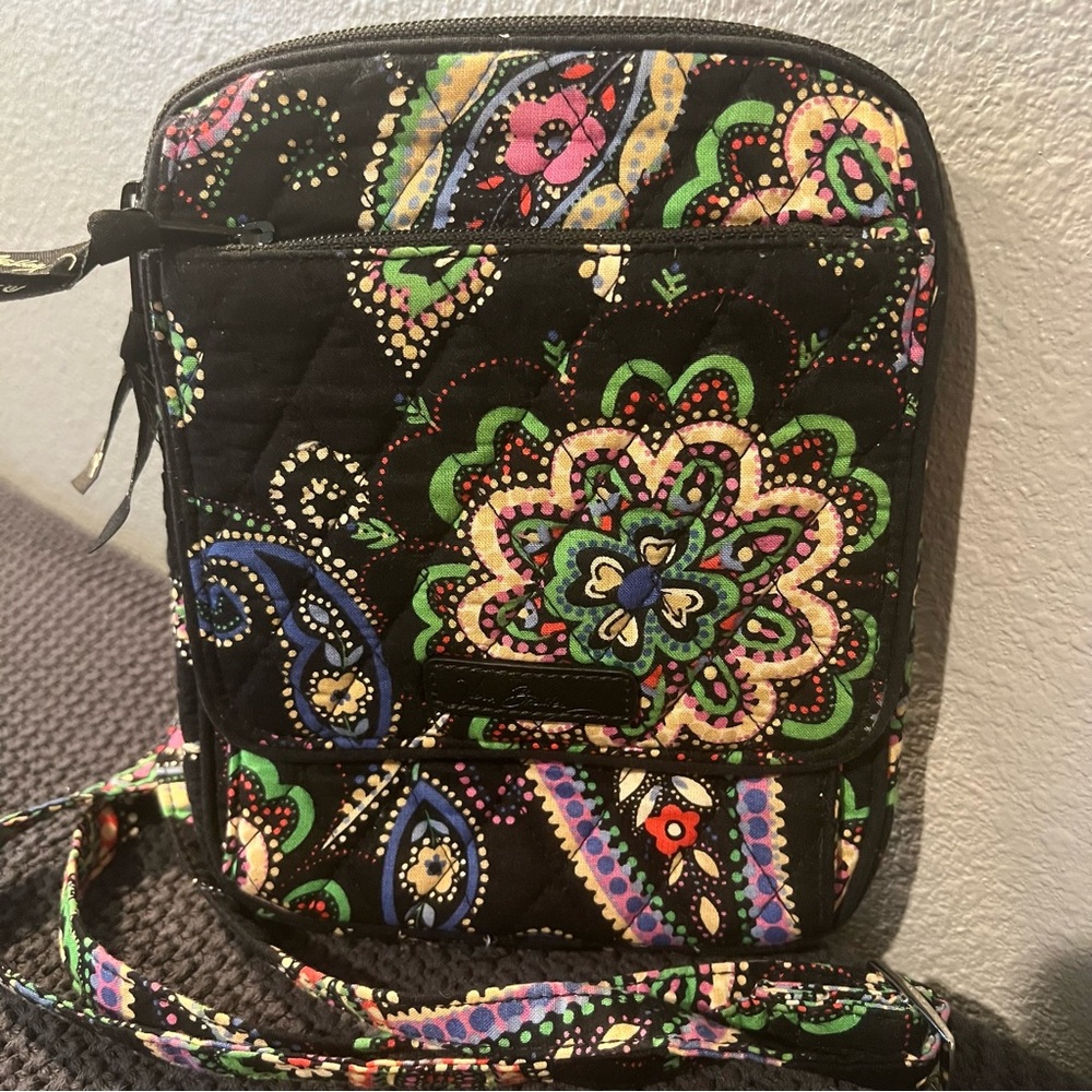 Vera Bradley Black Hipster Crossbody Purse Kiev Paisley Pattern 4 Pocket 8x6.5x3
